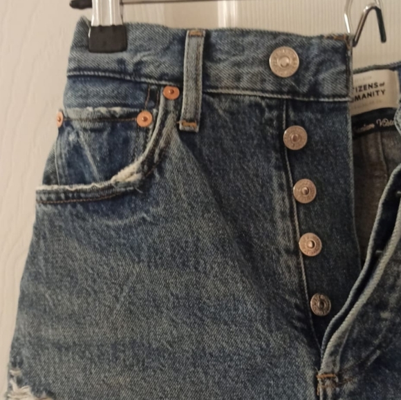 Citizens of Humanity Marlow Vintage Fit Shorts - Picture 10 of 11